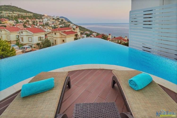 VİLLA MONALYA-Kalkan'da jakuzili lüks villa
